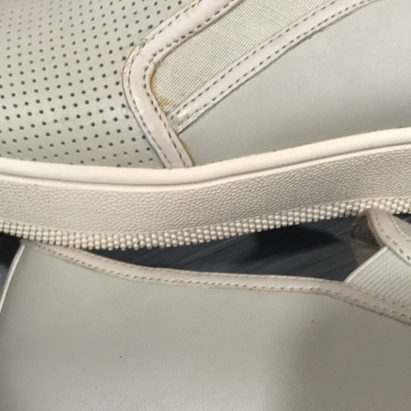 J/SLIDES Light Taupe Perforated Leather Platform Slip-On Sneakers size 8 - Picture 9 of 9